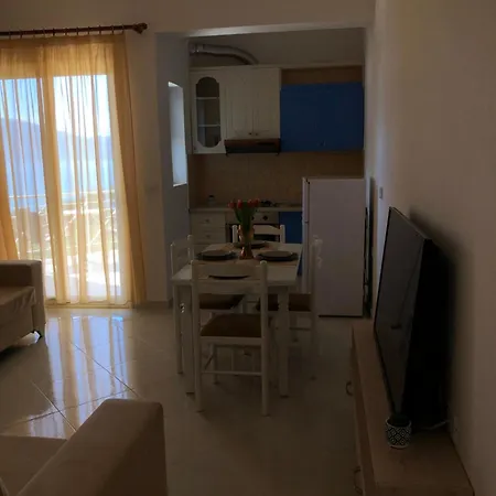 Ions Seaview Apartment